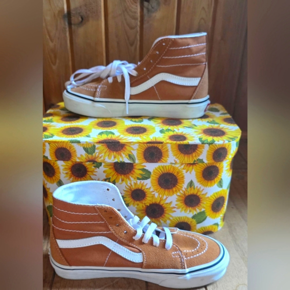 Vans Tan and White High Top Sneakers with Stripe - Picture 11 of 14